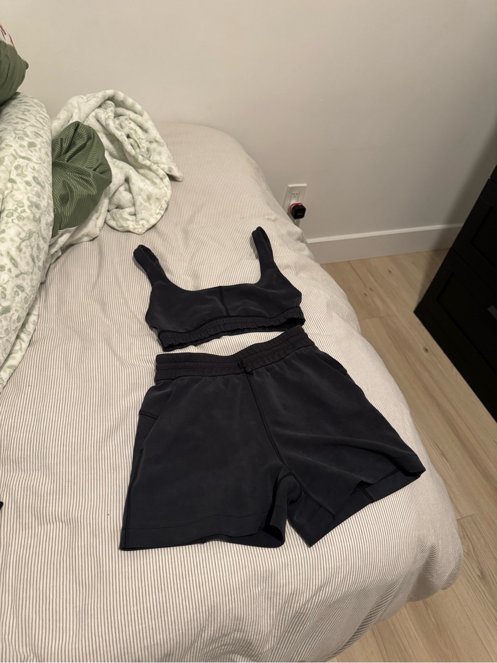 Lululemon Softstreme Scoop Neck Bra B/C Cup and 4” High Rise Shorts